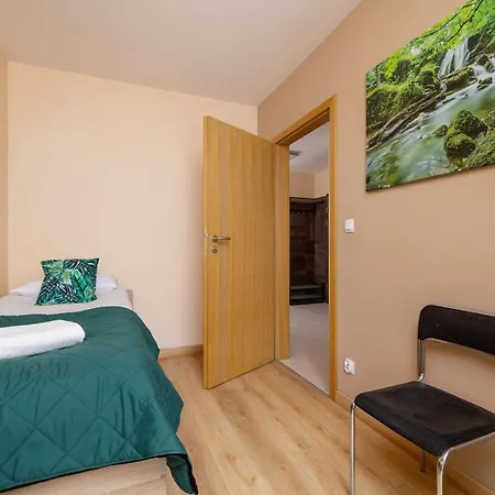 Grzegorzecka Family With Balcony & Parking Cracow By Renters Διαμέρισμα Krasków