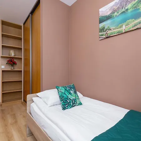 Διαμέρισμα Grzegorzecka Family With Balcony & Parking Cracow By Renters