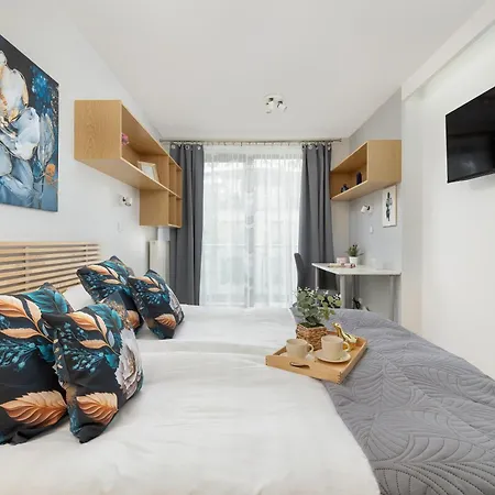 Grzegorzecka Family With Balcony & Parking Cracow By Renters *