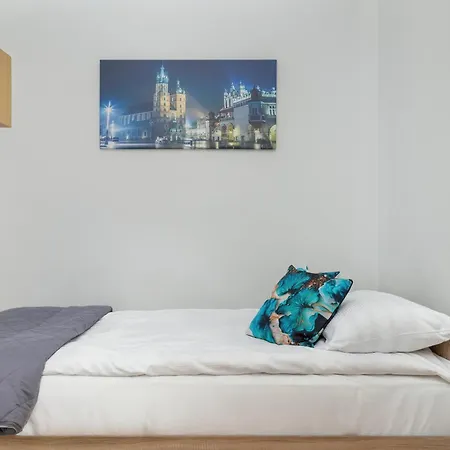 Grzegorzecka Family With Balcony & Parking Cracow By Renters Διαμέρισμα Krasków