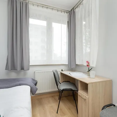 Grzegorzecka Family With Balcony & Parking Cracow By Renters Διαμέρισμα